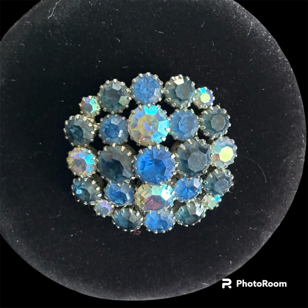 Vintage Elegant Blue Crystal Brooch